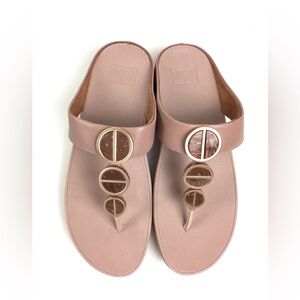 FitFlop Halo Metallic Trim Toe-Post Sandal US Size 9, UK size 7, EU Size 41